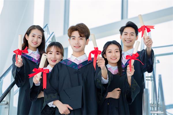 摄图网_501282589_大学生毕业季（企业商用）.jpg